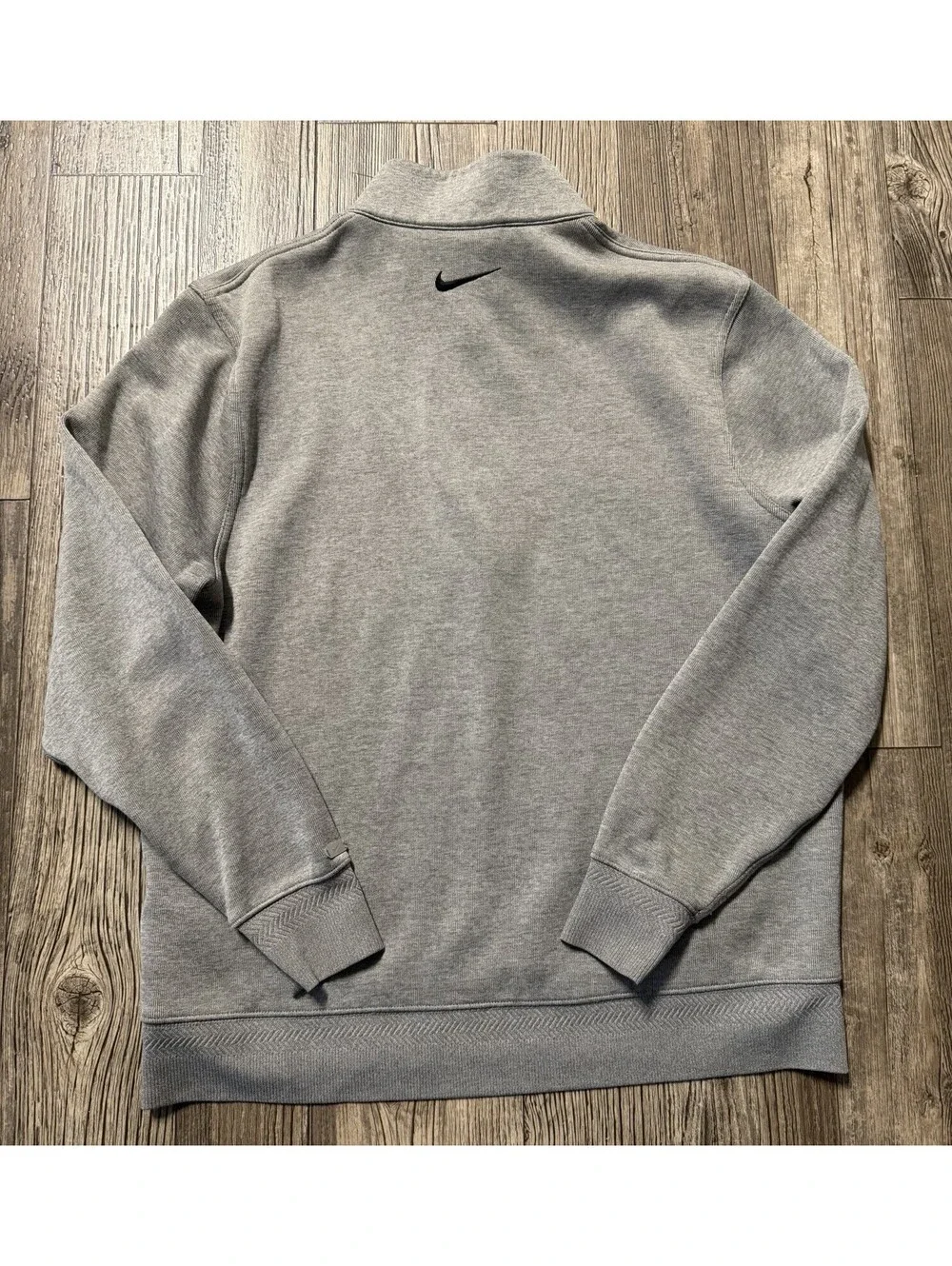 Nike Men’s 1/4 zip pullover Lot Of 2 Medium